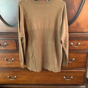 Women's sweater